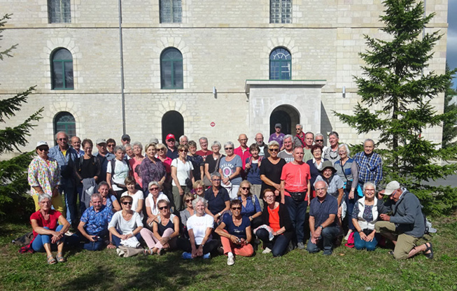 RETRAITE SPORTIVE « LES QUATRE SAISONS » RETRAITE SPORTIVE « LES QUATRE SAISONS »