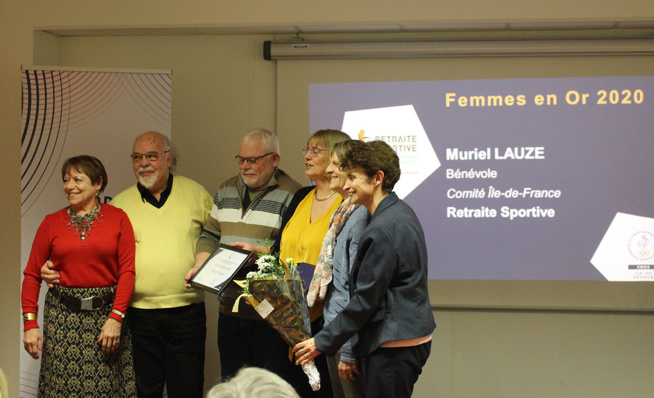 Muriel Lauze : 3e personne en partant de la droite.