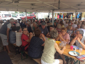 En attendant la paëlla... En attendant la paëlla...