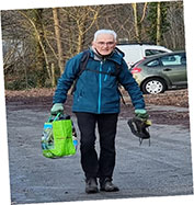 AVEC LE LARS, GLANER LES DÉCHETS EN MARCHANT AVEC LE LARS, GLANER LES DÉCHETS EN MARCHANT