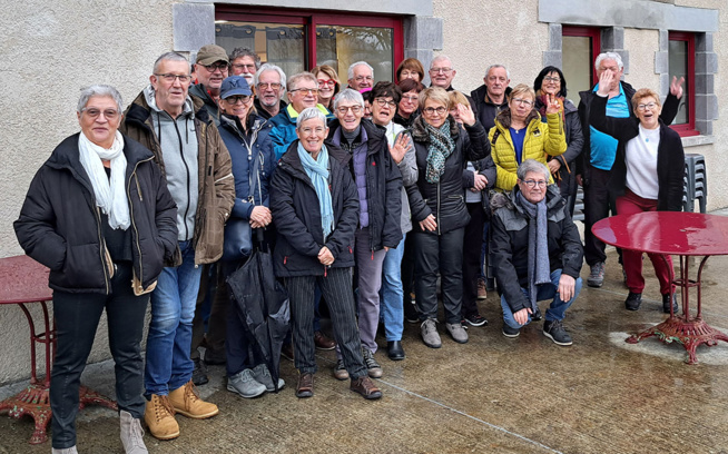 SÉJOUR RAQUETTES EN AUVERGNE SÉJOUR RAQUETTES EN AUVERGNE