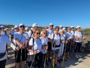 L'ASTRE S'ILLUMINE AU PASSAGE DE LA FLAMME À HYÈRES L'ASTRE S'ILLUMINE AU PASSAGE DE LA FLAMME À HYÈRES