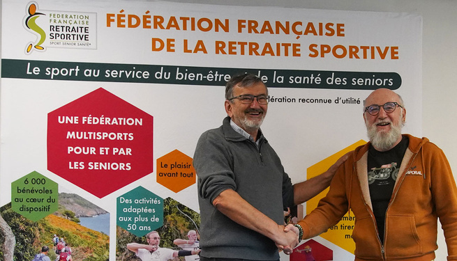 Passage de témoin entre Jean-Pierre Maurige (à droite) et Denis Roussier Passage de témoin entre Jean-Pierre Maurige (à droite) et Denis Roussier