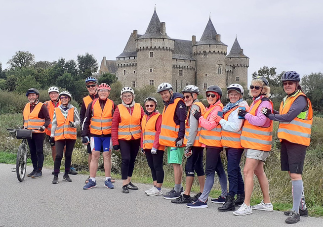 LES CYCLOS DE L’AFRS SUR LA PRESQU’ÎLE DE RUIZ LES CYCLOS DE L’AFRS SUR LA PRESQU’ÎLE DE RUIZ