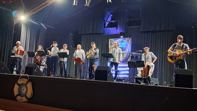 JOUR DE FÊTE EN LOIRE-ATLANTIQUE JOUR DE FÊTE EN LOIRE-ATLANTIQUE