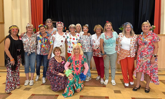 APRÈS-MIDI RETROUVAILLES DES PHÉNIX EN FLEURS APRÈS-MIDI RETROUVAILLES DES PHÉNIX EN FLEURS