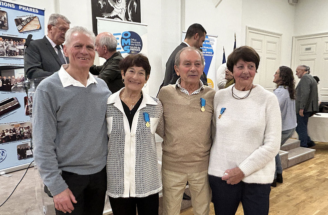 DES ANIMATEURS EN BRONZE À LA RS SALONAISE DES ANIMATEURS EN BRONZE À LA RS SALONAISE