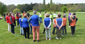 LE CLUB DE MELUN S’ESSAIE AU FOOT EN MARCHANT LE CLUB DE MELUN S’ESSAIE AU FOOT EN MARCHANT