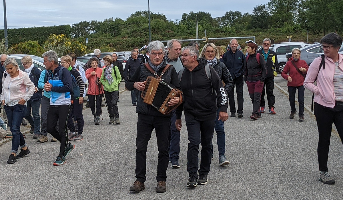 Animateurs et dirigeants en journée festive à Pipriac Animateurs et dirigeants en journée festive à Pipriac