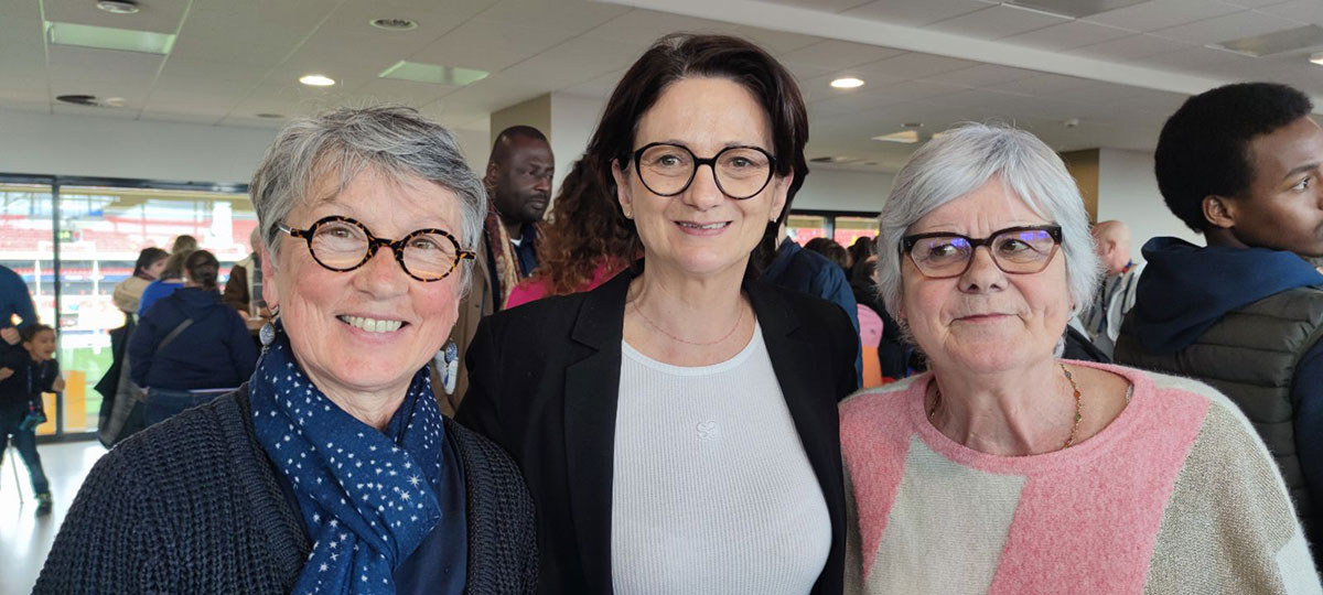 Blandine et Evelyne avec Isabelle Leroy