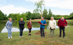 Un arbre pour les 40 ans de la FFRS