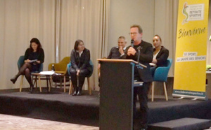 TABLE-RONDE : DES RESSOURCES À DISPOSITION TABLE-RONDE : DES RESSOURCES À DISPOSITION